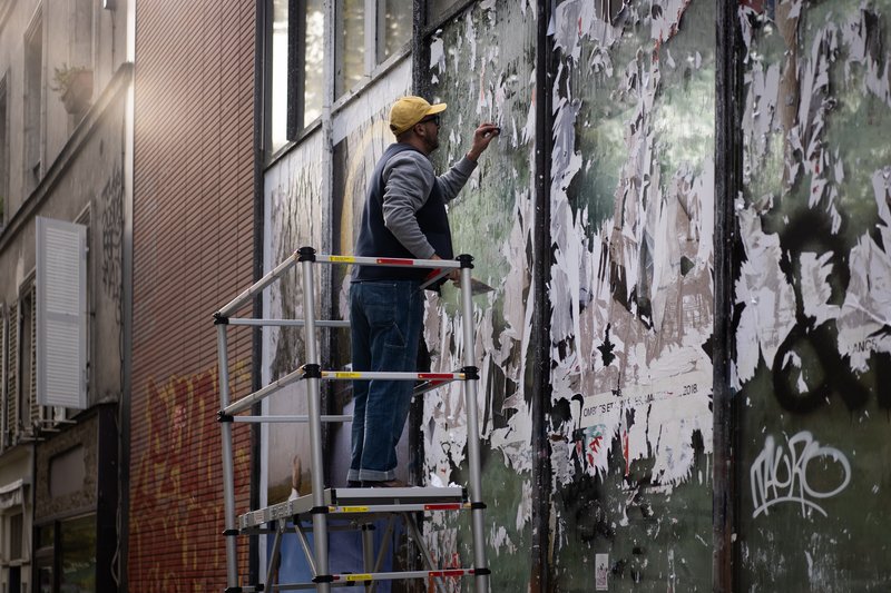 ab9a8fe6-c365-4d5c-bd74-e0d52f99fd96